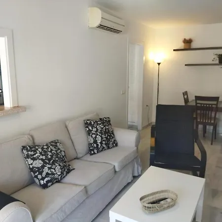 Apartment Piso Tres Dormitorios, Dos Banos, Garaje, Casco Urbano Marbella